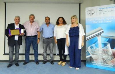 OSSE cerr� el a�o homenajeando a los jubilados