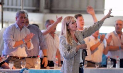 El PJ bonaerense llam� a �volver a las fuentes� y revindic� a �N�stor y Cristina�