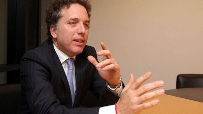 Dujovne anunci� que quiere bajar el d�ficit, pero descart� un ajuste