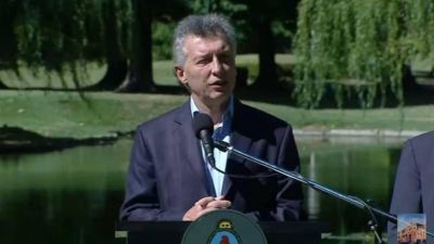 Macri �ministro de Econom�a�: m�s d�ficit, deuda y obra p�blica