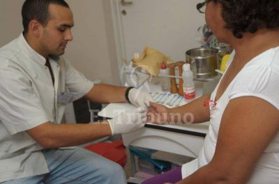 En 2016, casi 3.500 salte�os se hicieron el test de VIH
