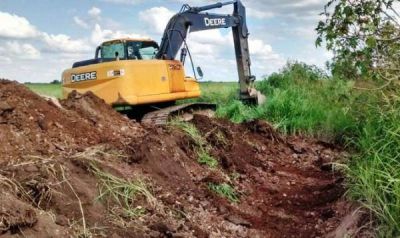 El municipio capitalino contin�a con los trabajos de limpieza de canales