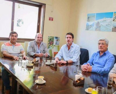 Otros dos concejales basualdistas se pasaron a las filas del massismo