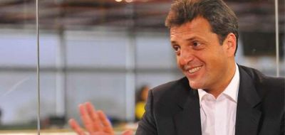�De 100 pesos que el riojano paga de impuestos, el 76% se lo lleva el gobierno nacional�