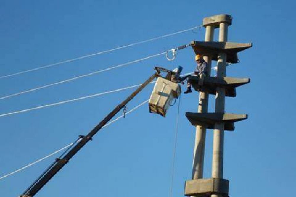 REFSA Electricidad comenzó a operar servicio eléctrico rural del sur provincial