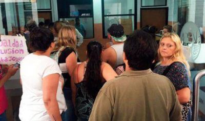 Una mujer se quem� a lo bonzo en la Municipalidad de Quilmes