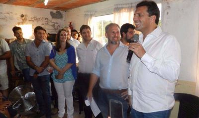 Massa ya aceler�: verano fren�tico en la previa de las legislativas