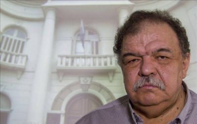 Nicol�s Orlando Breglia: 