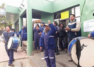 Trabajadores despedidos de YCRT tomaron la sede de ATE