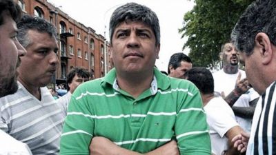 Pablo Moyano: �Dujovne va a entrar en guerra con el gremio de los camioneros�