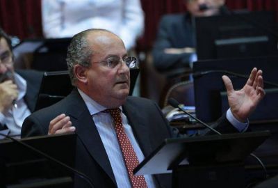 Marino pide reglamentar una ley que coordina la ayuda del Estado