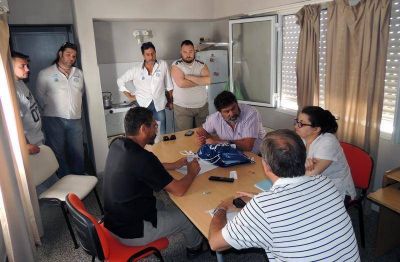 Municipales reunidos por la situaci�n de los m�dicos del Hospital
