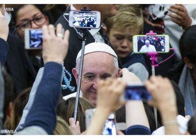 Al dolor y al llanto Dios responde con esperanza, dijo el Papa en la catequesis
