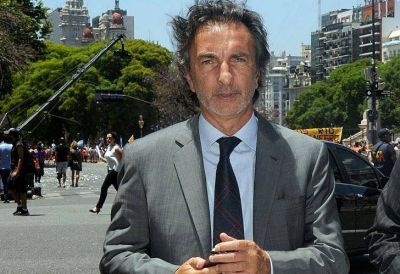 Denuncian al primo de Macri por pago de coimas de Odebrecht