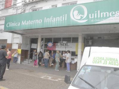 Otro reclamo de empleados de una maternidad local
