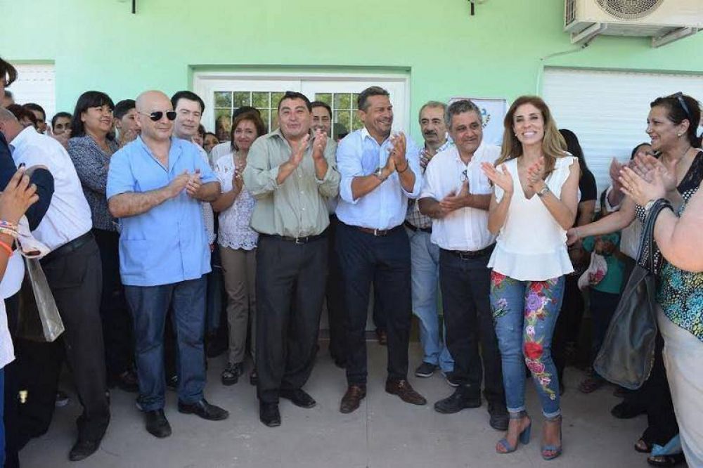 La Gobernadora inaugur el moderno edificio del Hospital de Trnsito y entreg viviendas sociales en Santos Lugares