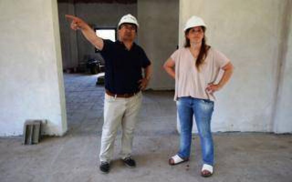Salomn visit las obras en el Centro Universitario Regional Saladillo