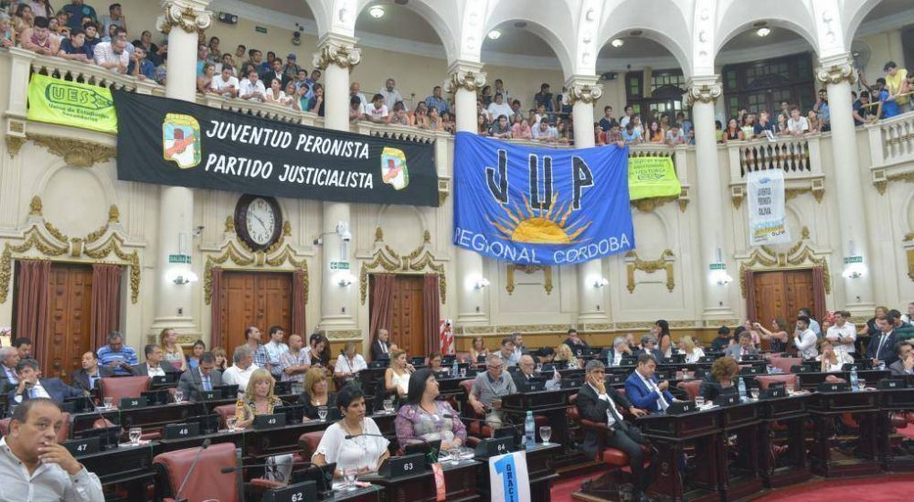 Oficializaron el l�mite para las reelecciones en C�rdoba