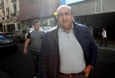 H�ctor Daer asegur� que si el Gobierno �no corrige, vuelca�