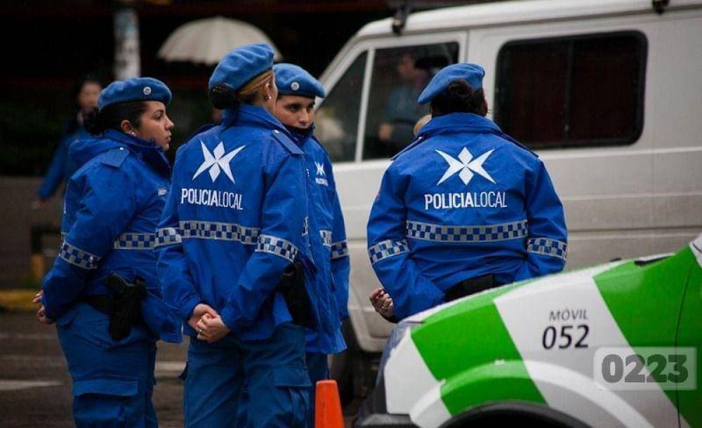 Desafectaron a dos policas locales de Mar del Plata por truchar ttulos secundarios