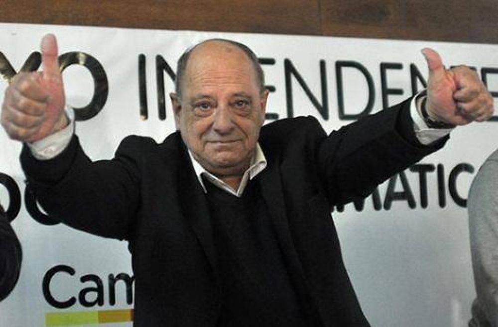 Arroyo se decidi� y present� la declaraci�n de bienes; su hijo Guillermo contin�a sin cumplir con el tr�mite