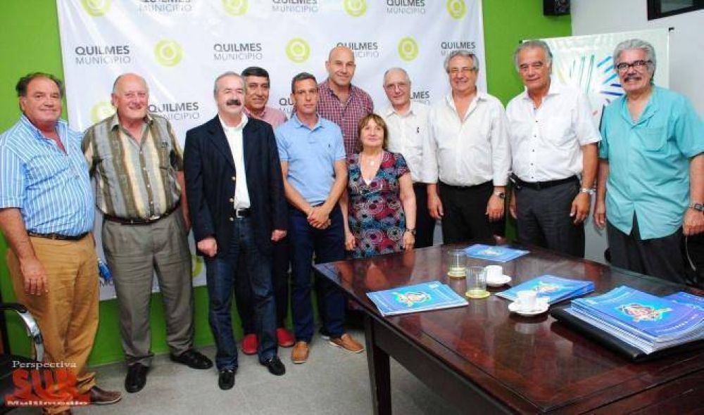 Molina firm convenios de cooperacin con entidades quilmeas