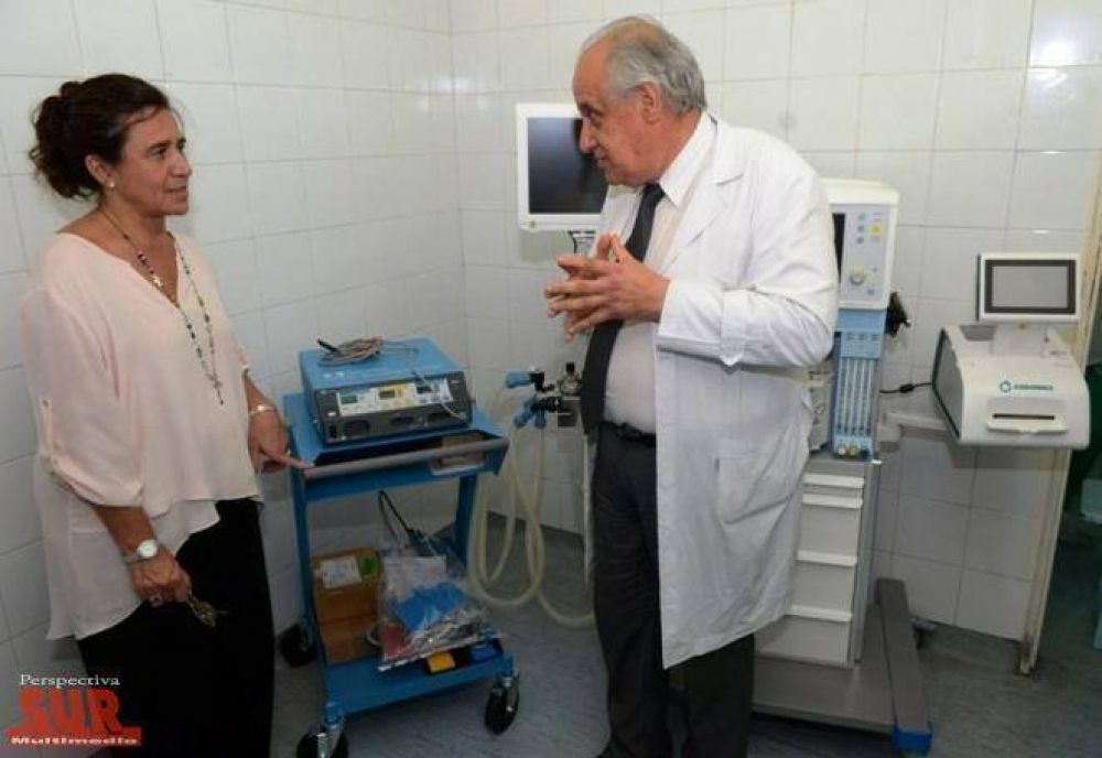 La Ministra de Salud entreg equipamiento e indumentaria en el Iriarte