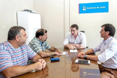 Gremialistas municipales seguir�n �de cerca� cu�les ser�n los aumentos de los funcionarios
