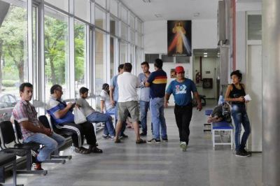 Cooperativas ligadas al poder explotan a trabajadores en los hospitales 