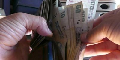 La mitad de los trabajadores argentinos gana menos de $8.000 por mes