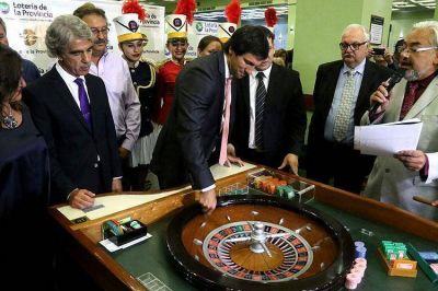 �Negro el 22�, la primera bola de la temporada en el Casino Central