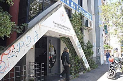Renunci� la funcionaria n�mero 30 de la gesti�n de Arroyo