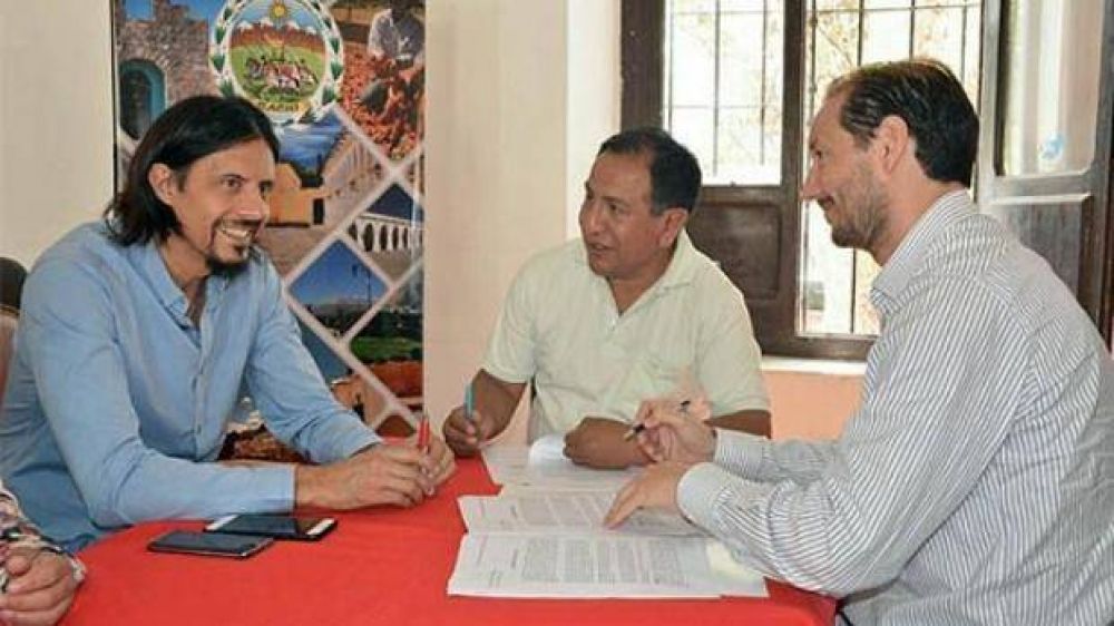 Cachi y Payogasta firmaron convenios de obras