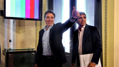 Macri y Dujovne dan una dura pelea contra los funcionarios kirchneristas en Hacienda