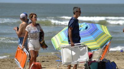 Peronismo espiritual: Florencio Randazzo descansa en Valeria y lee al Papa y a Jauretche