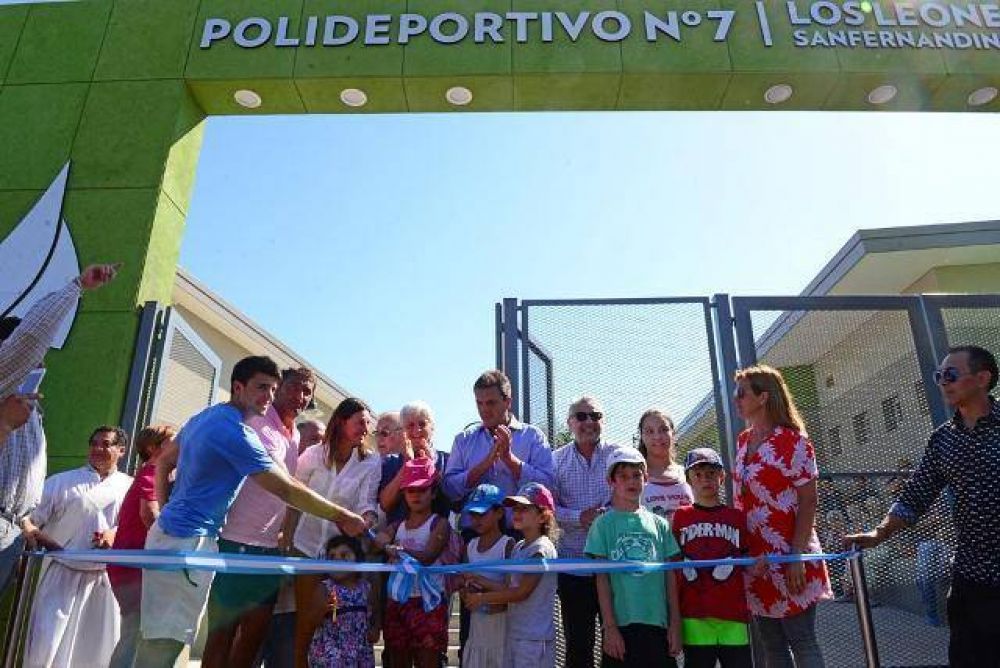Andreotti inaugur el Polideportivo N7