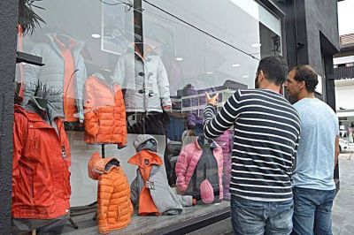 Los comerciantes de Juan B. Justo, preocupados por las bajas ventas