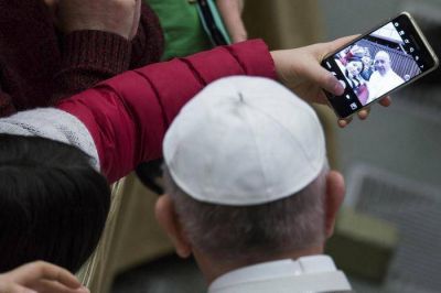 �A los cristianos no les sirven cosas extra�as o dif�ciles, sino la sencillez�
