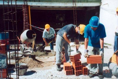 El Foro de la Construcci�n quiere saber cuando comienzan las obras