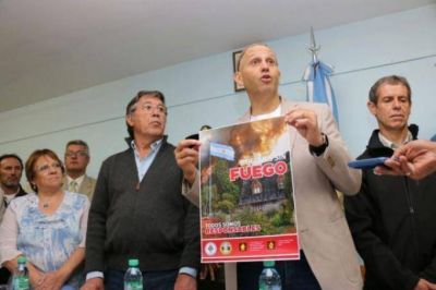 Enojo en la Legislatura provincial: �El papel del ministro Bergman es bochornoso�