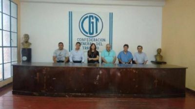 Primera reuni�n con vista a la unidad gremial