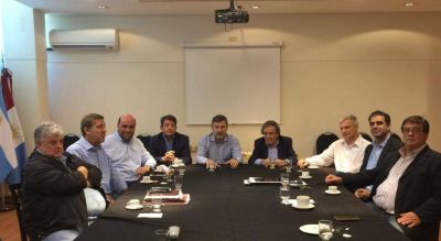 La UCR prepara un encuentro en C�rdoba para definir estrategias electorales