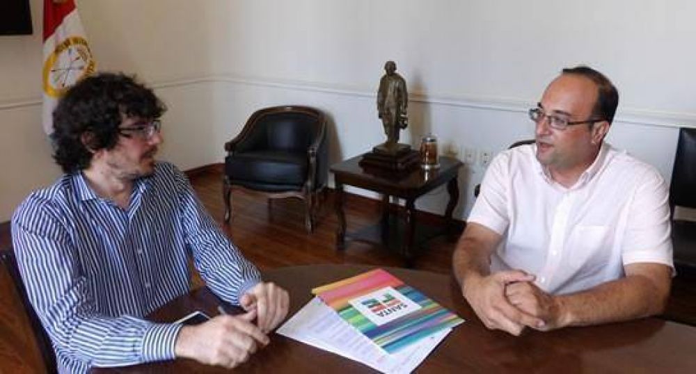 La provincia entreg� aportes a la comuna de Bouquet