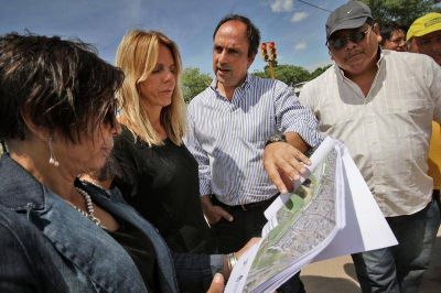 Naci�n gira $ 706 millones para obras en barrios de la ciudad