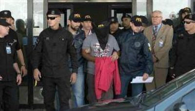 Toma de la comisar�a: liberaron al asesino de Brian