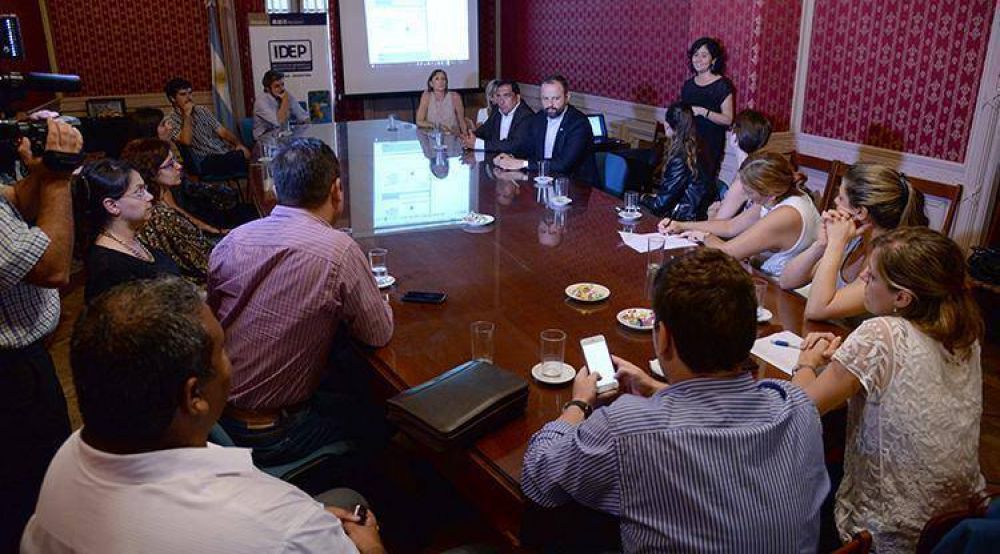 El IDEP present un programa de becas para empresas tucumanas