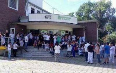 Protesta de trabajadores del Instituto Biol�gico de la Provincia