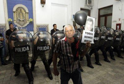 Revocar�n el ascenso del comisario apartado tras el crimen de Brian Aguinaco 