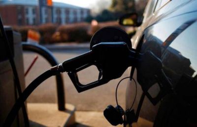 Hubo acuerdo con petroleros y aumentan 8% las naftas