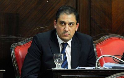 Fuertes cr�ticas y advertencias de diversos sectores de la oposici�n